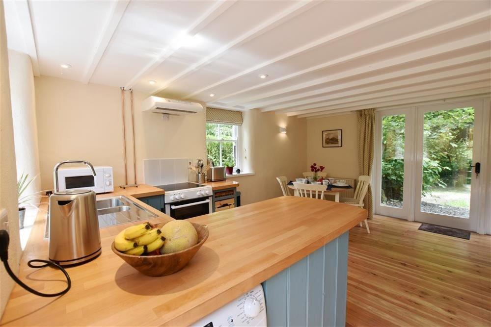 Cwmbrandy Cottage Fishguard Exterior photo